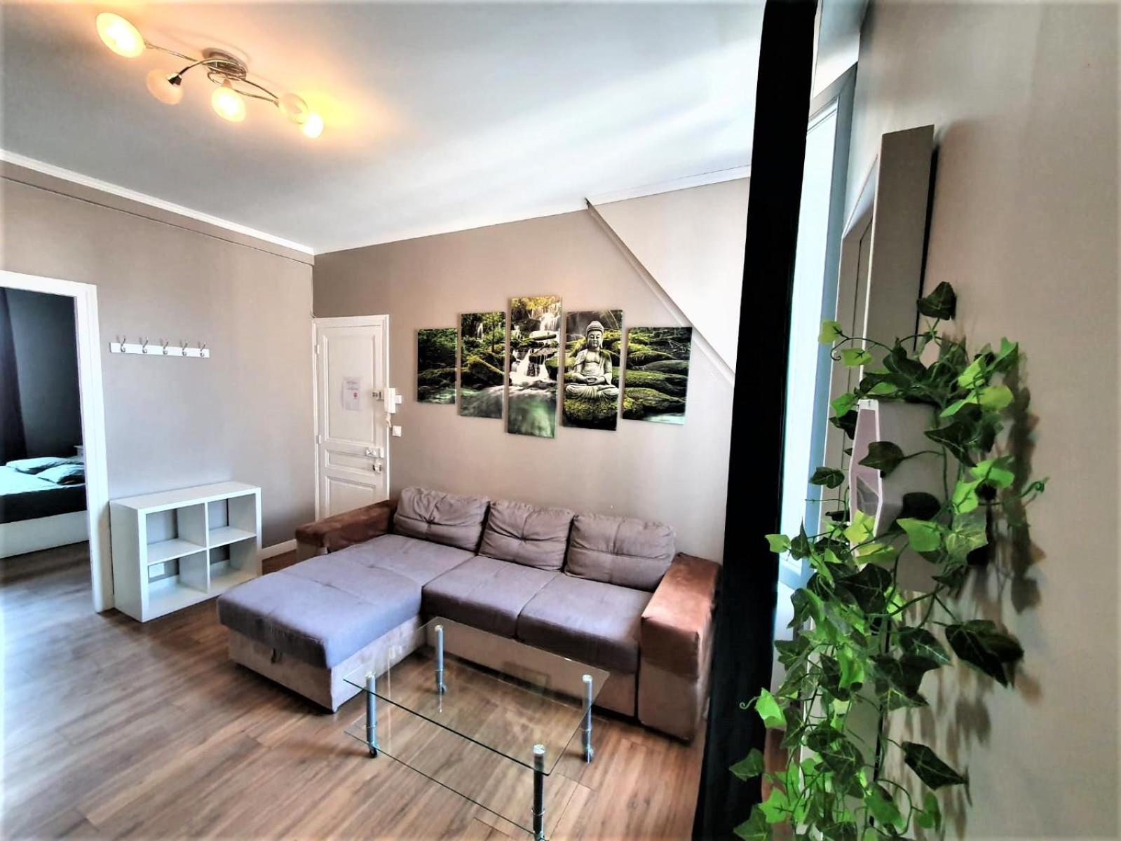 Appartement Refait Par Architecte. Proche De La Gare Et Le Centre De Reims Exterior photo